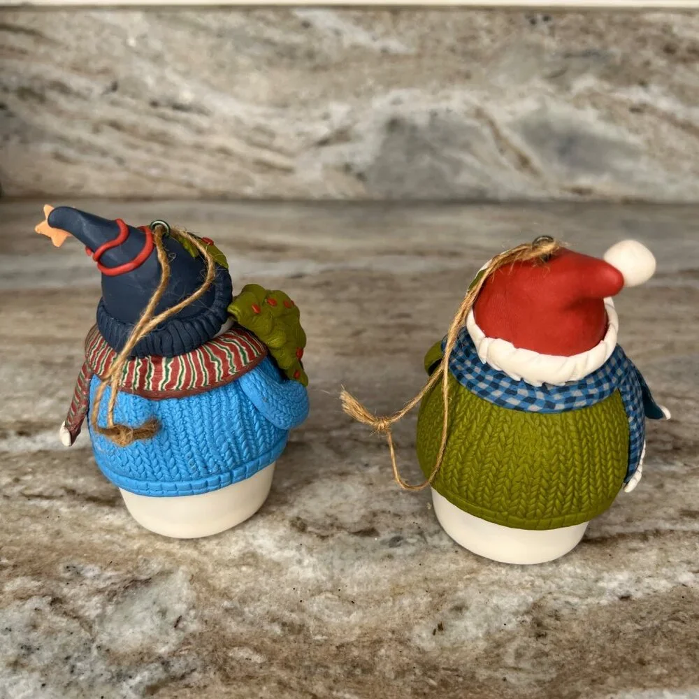 Set Of 2 Light Up Snowman Christmas Ornaments Knit Pattern Coat & Scarfs
